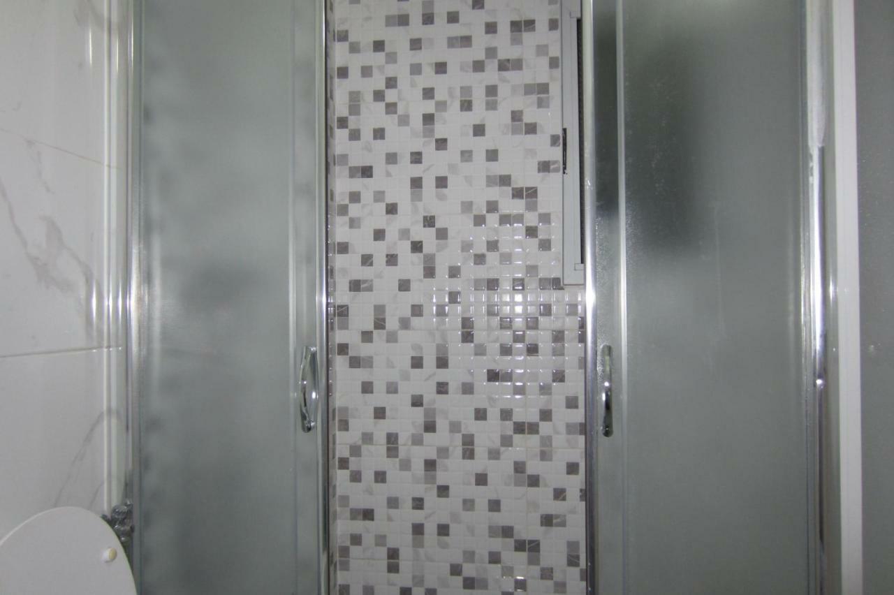 Salku Serviced Rooms Tiranë Luaran gambar
